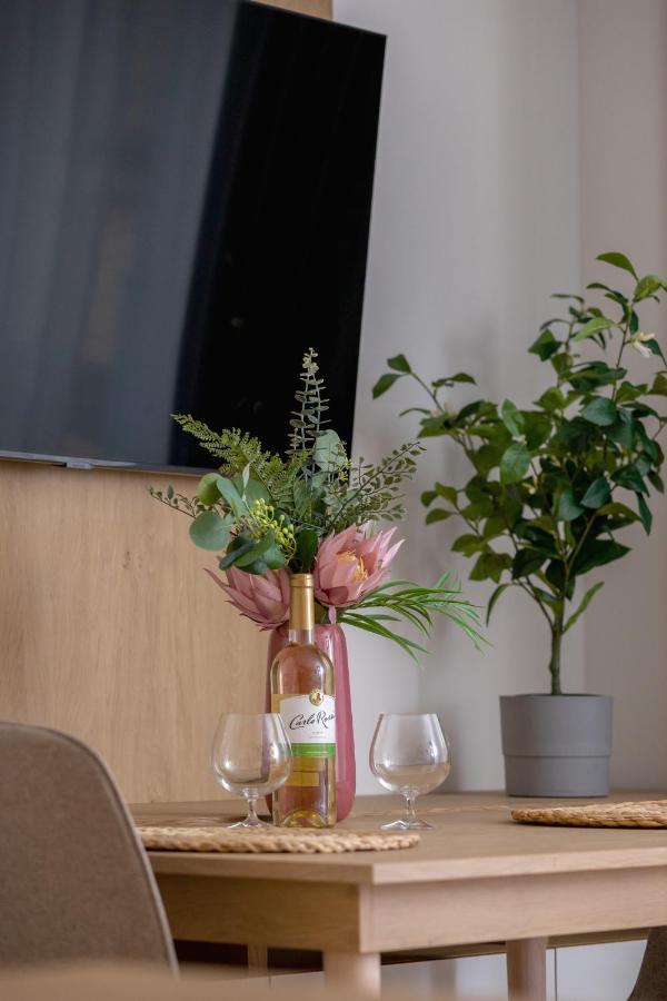 City Studio With Ac Czarnowiejska By Renters Krakow Exterior photo