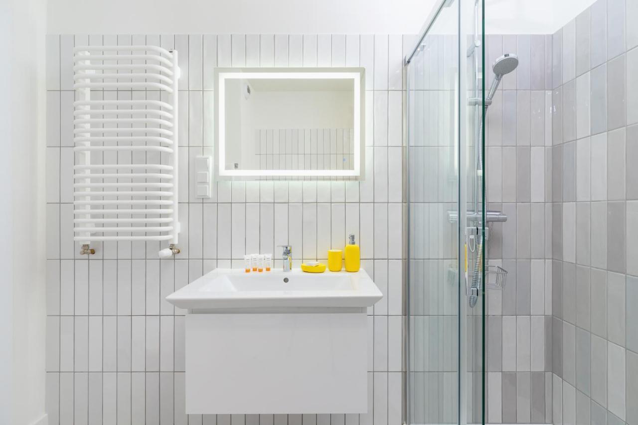 City Studio With Ac Czarnowiejska By Renters Krakow Exterior photo