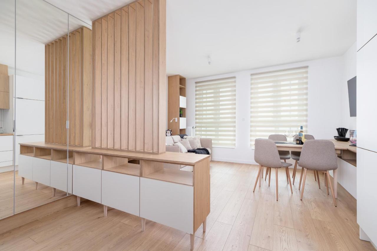 City Studio With Ac Czarnowiejska By Renters Krakow Exterior photo